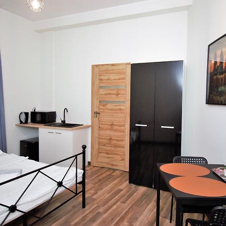 Roomspoznan Pl - Apartamenty I Pokoje Polwiejska 20 - 24H Self Check-In Esterno foto
