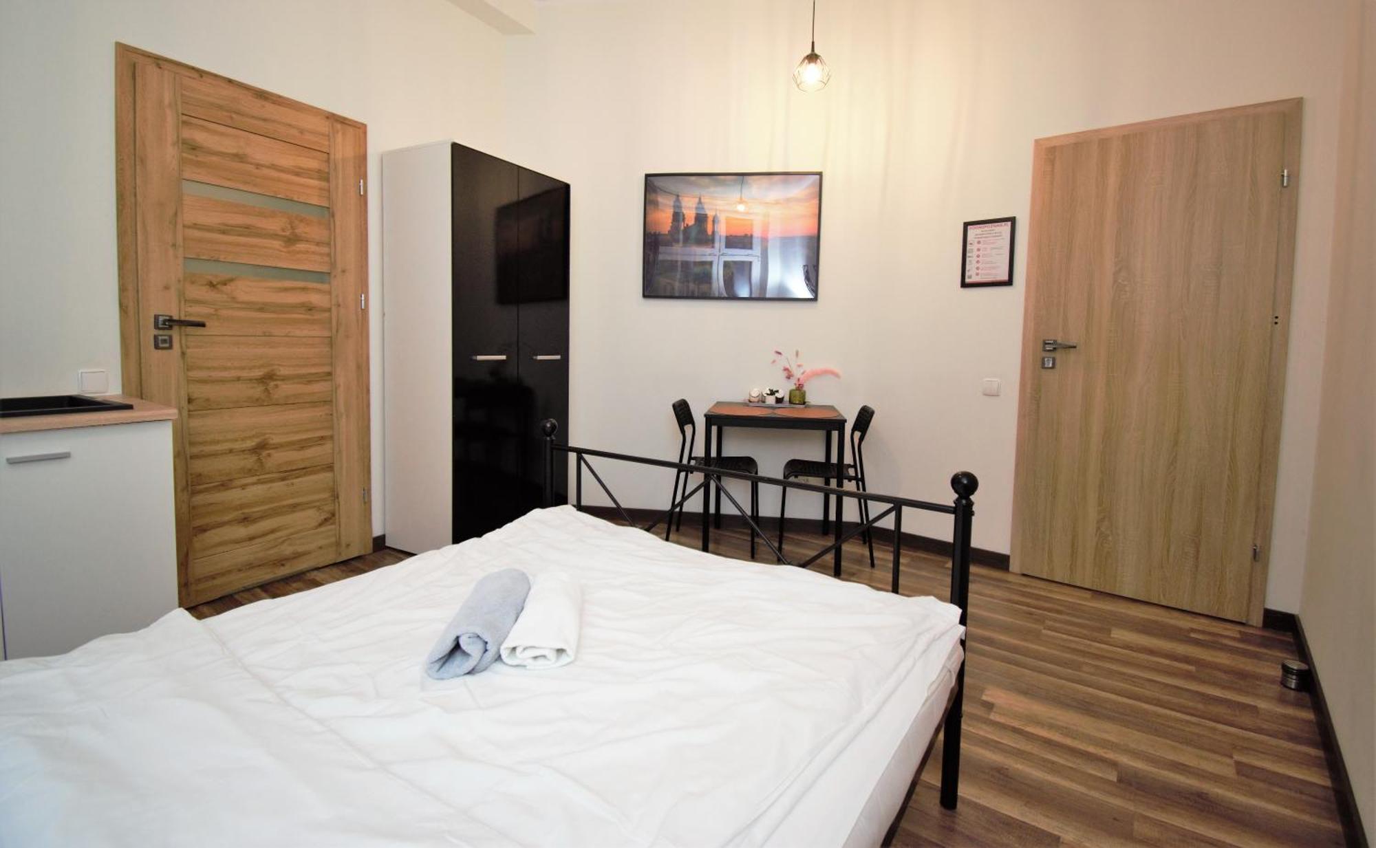 Roomspoznan Pl - Apartamenty I Pokoje Polwiejska 20 - 24H Self Check-In Esterno foto
