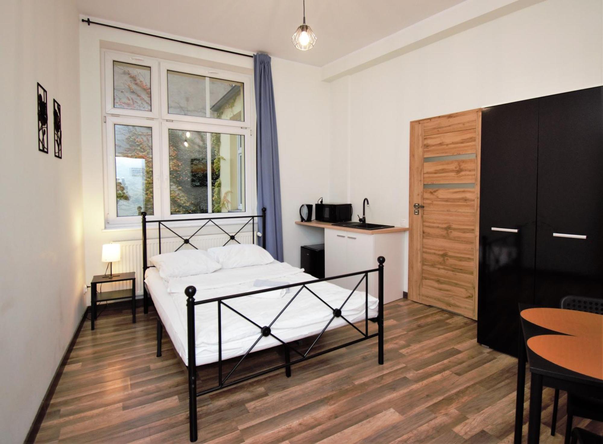 Roomspoznan Pl - Apartamenty I Pokoje Polwiejska 20 - 24H Self Check-In Esterno foto
