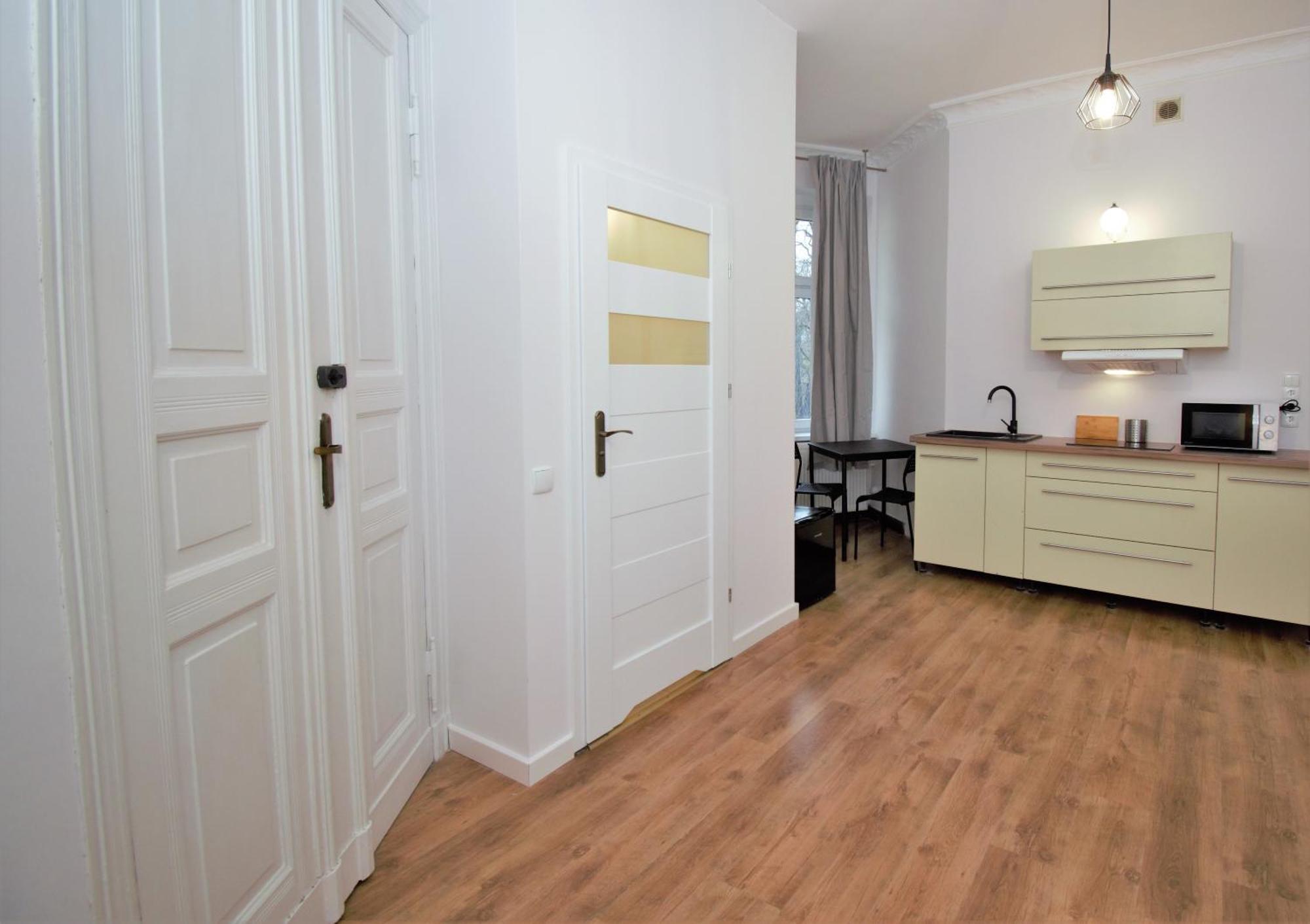 Roomspoznan Pl - Apartamenty I Pokoje Polwiejska 20 - 24H Self Check-In Esterno foto