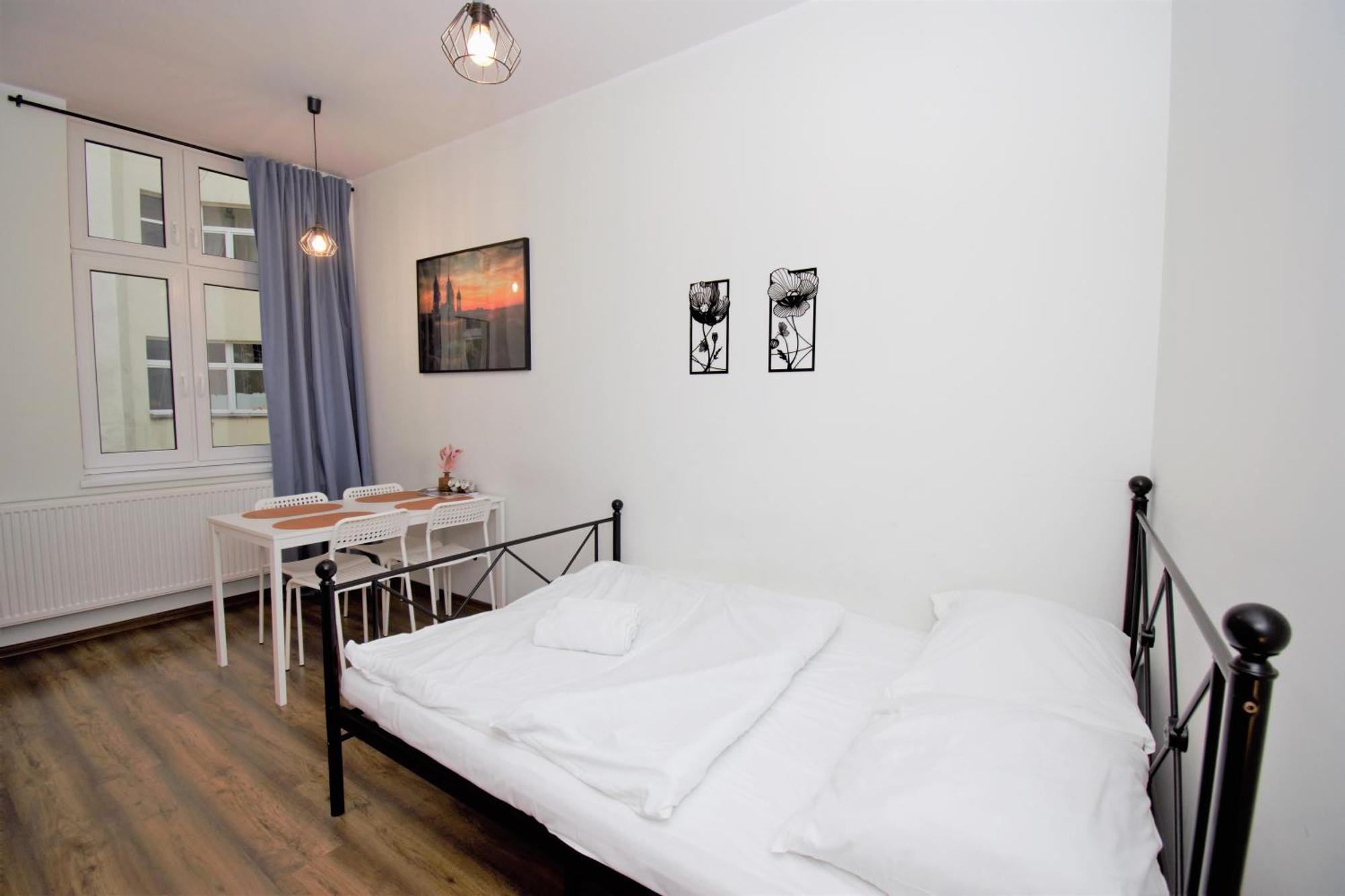 Roomspoznan Pl - Apartamenty I Pokoje Polwiejska 20 - 24H Self Check-In Esterno foto